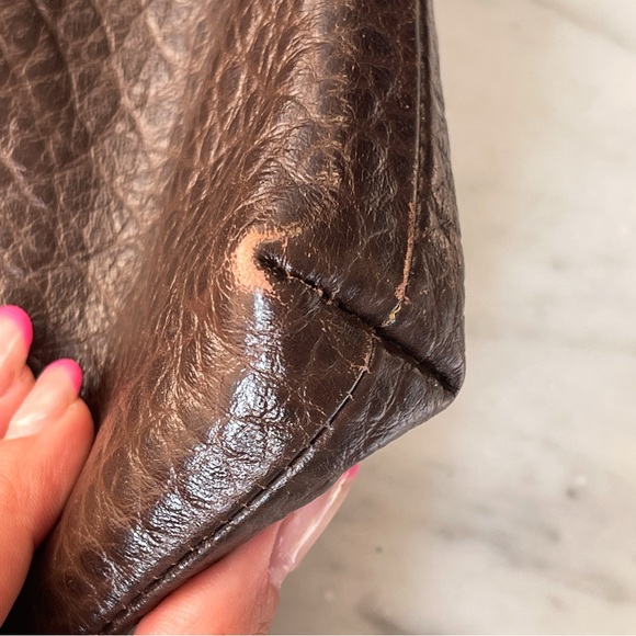 DKNY Slim Sling/Shoulder Bag Genuine Leather - Picture 11 of 15